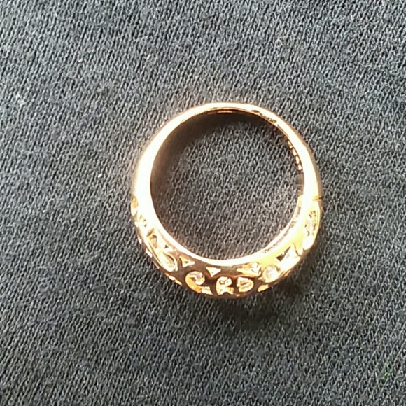 Ring - Picture 3 of 4